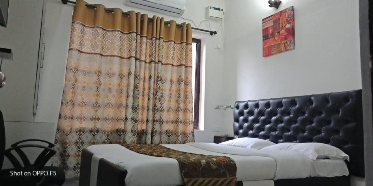Dona Paula Classic Hotel Panaji Ngoại thất bức ảnh